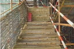 二級(jí)建造師考試建筑工程施工安全管理：洞口、臨邊防護(hù)