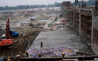 二級建造師水利實(shí)務(wù)知識點(diǎn)：水閘的組成及作用